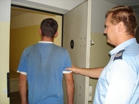 Piotrków Groził bombą żądał okupu