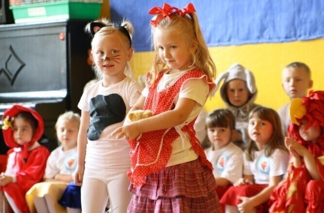 Piotrków Znaleźli gazetę i zjedli budę Azora