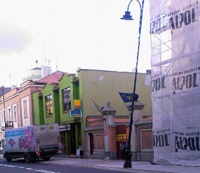 Słowackiego Skrzywił latarnię i odjechał