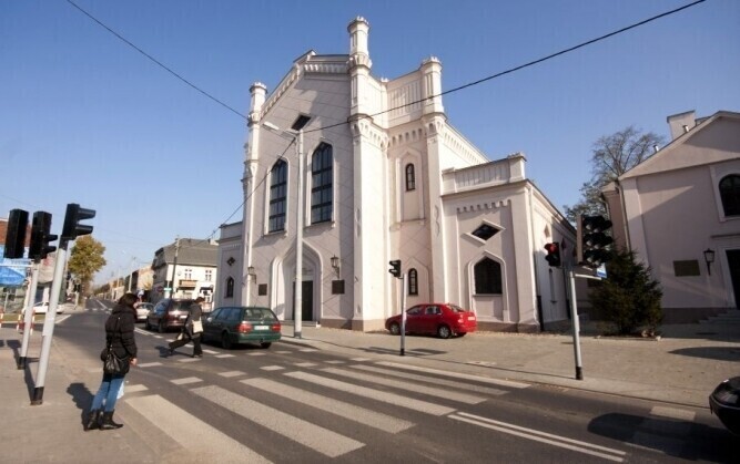 Ochronią budynek biblioteki przed lodem