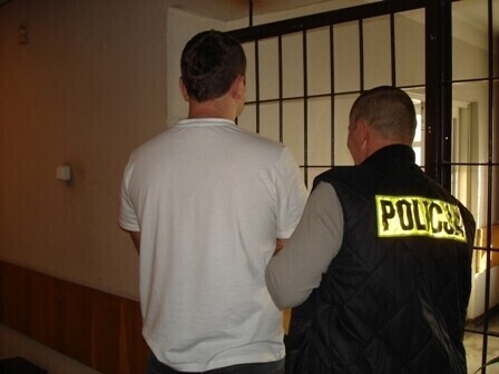 Zatrzymali ośmiu narkotykowych przestępców