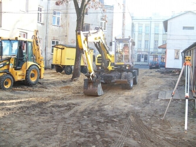 Mieszkańcy kamienicy będą mieli nowe podwórko