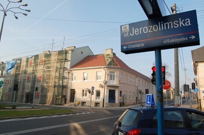 Remontują kamienicę przy Wojska Polskiego