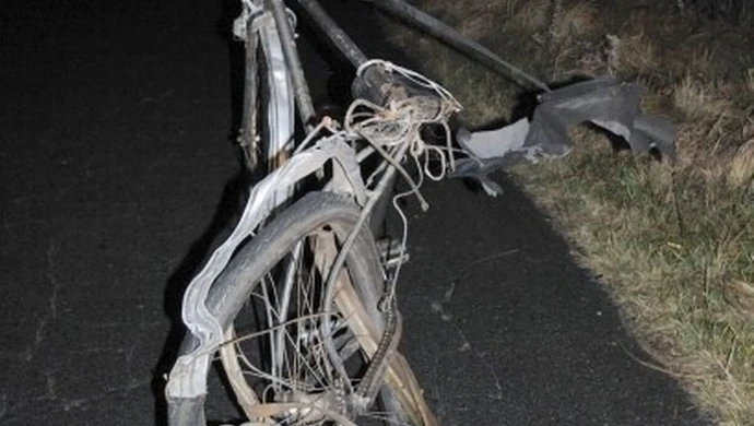 Region: Zginął rowerzysta i pieszy