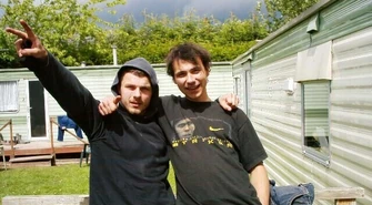 Ziemia obiecana czy obóz pracy?