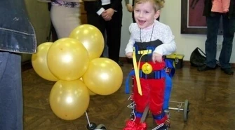 Martynka staje na nogi