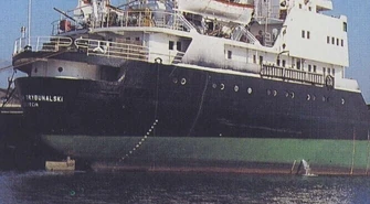 „Piotrków Trybunalski” na  morzach i oceanach