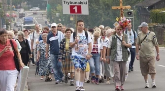 600 osób z Piotrkowa wyruszyło na Jasną Górę