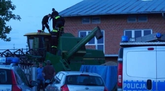 Wciągnął go kombajn - tragiczna śmierć 32-latka