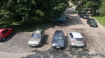 Parking przy Starostwie dopiero w październiku