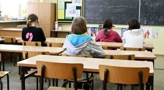 Piotrków: Sześciolatki mogą zostać w domu?