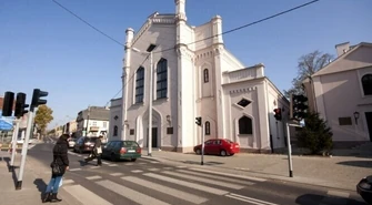 Ochronią budynek biblioteki przed lodem