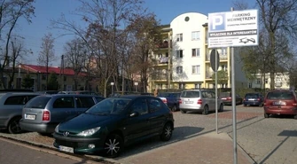 Kierowcy mają więcej miejsc do parkowania