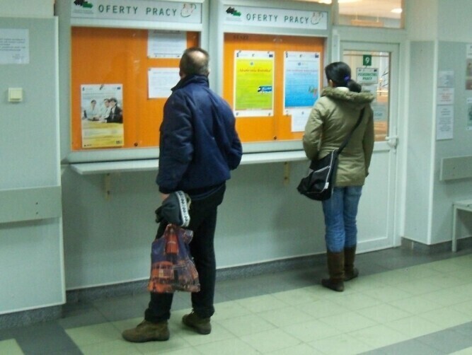PUP Ponad tysiąc nowych bezrobotnych
