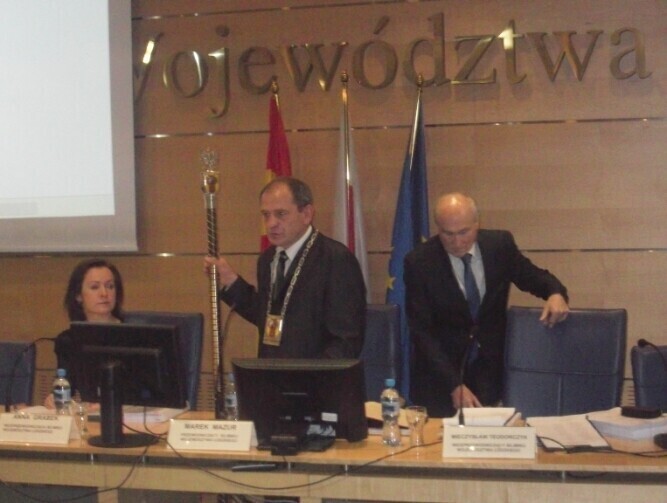 Łódzkie obniża deficyt i kontynuuje inwestycje