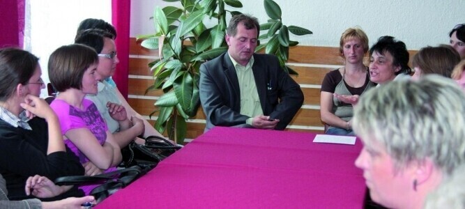 Ręczno Sprawa likwidacji szkół podzieliła gminę