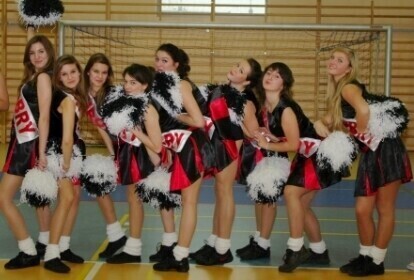 Nie jesteśmy blondynkami z amerykańskich filmów