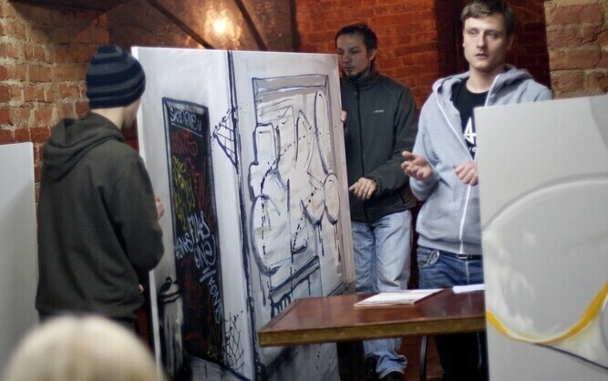 Licytowali obrazy by wesprzeć Dom Dziecka