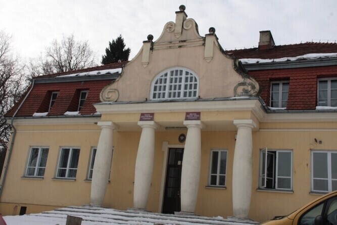 Zalana szkoła. Trwa ratowanie tego co zostało