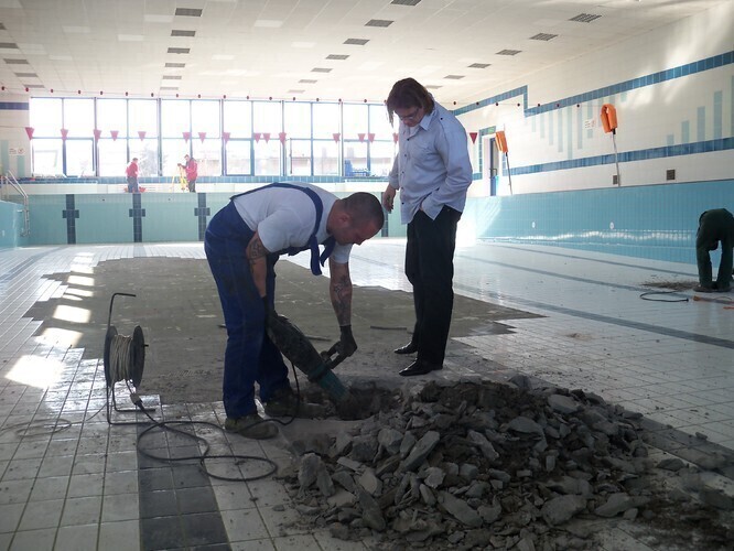 Trwa modernizacja pływalni przy Próchnika
