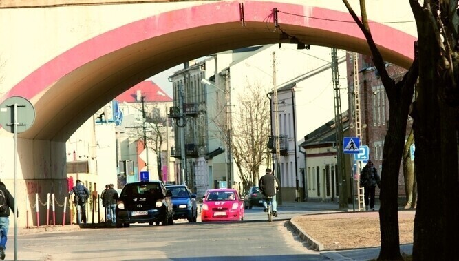 Przy Narutowicza nie będą już zalewani przez wodę