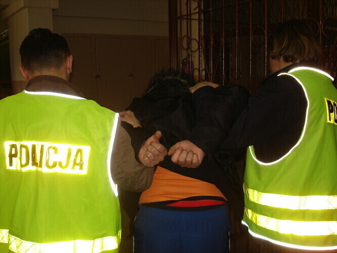 Wojska Polskiego Zabrał portfel laptopa i wyszedł