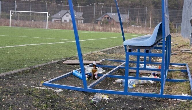 Jest boisko jest gdzie wypić