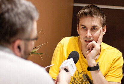 Idąc do sklepu nie zakładam ciemnych okularów