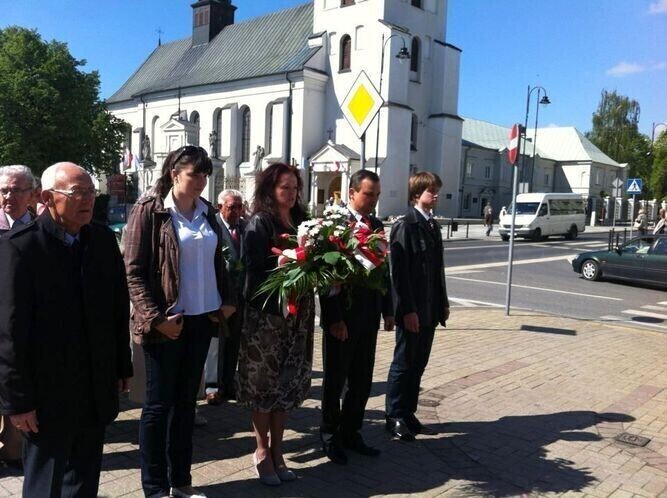 Składali kwiaty w rocznicę zakończenia wojny