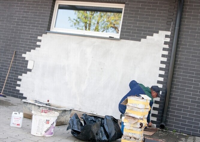 Odpadły płytki na stadionie Concordii