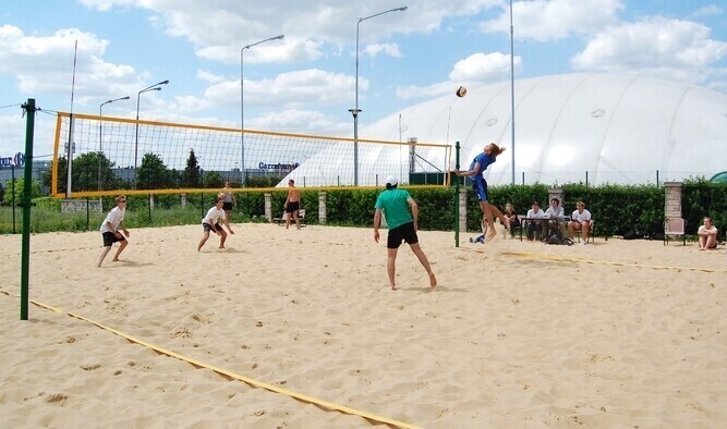 Piotrków W plażówce najlepsze III LO i ZSP2