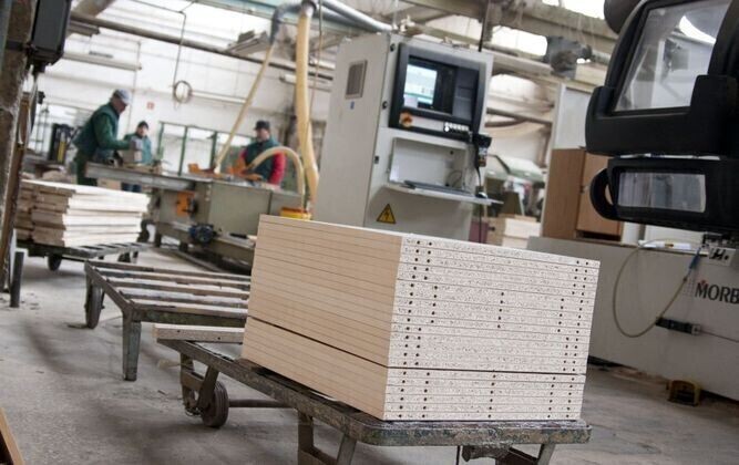 Kurczy się załoga Piotrkowskiej Fabryki Mebli