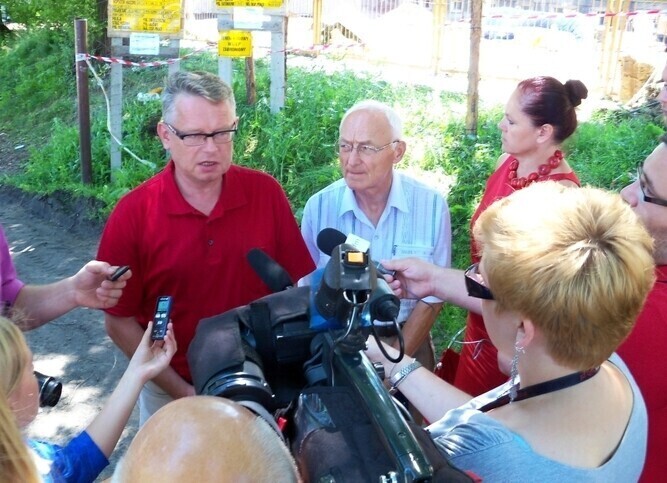 Lewica Remont gimnazjum się przedłuża