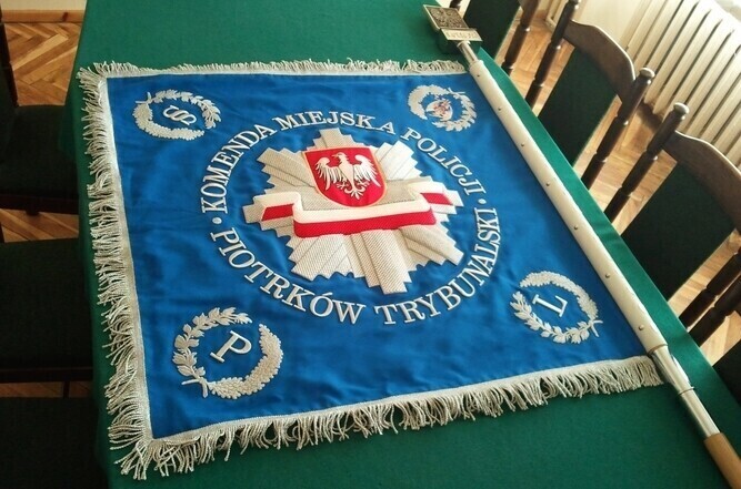 Piotrkowska policja doczekała się sztandaru