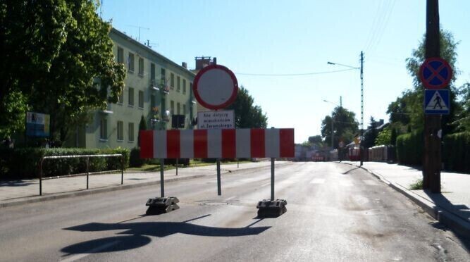 Piotrków Ciężarówki rozjeżdżają im drogę