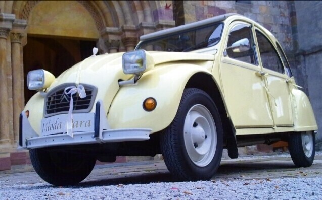 Uwaga Jedzie zabytek