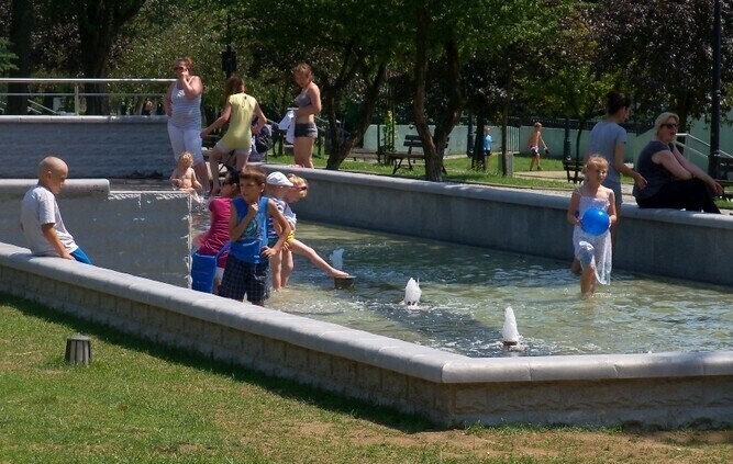 Słowackiego Po co była nam ta fontanna