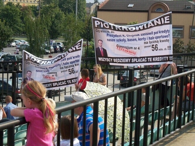 PIO Prezydent zastawił pod kredyty szkoły i OSiR