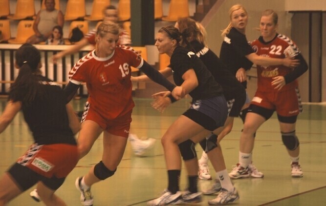 Piotrcovia przegrała z mistrzem Polski