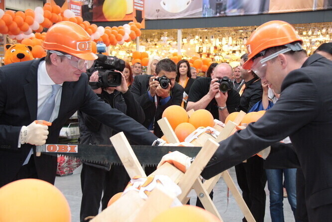 Uroczyście otworzyli market OBI w Piotrkowie