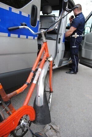 BMW potrąciło 78-letniego rowerzystę