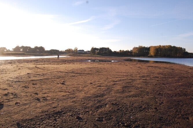 Mało wody w Zalewie Sulejowskim