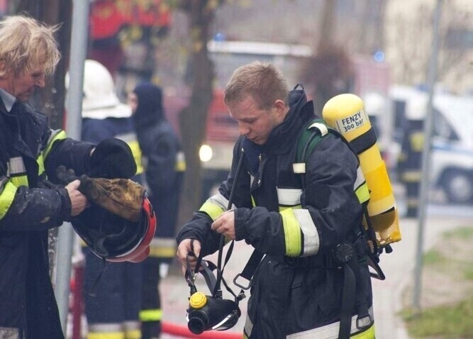 Budynek szkoły gasili ponad dziesięć godzin