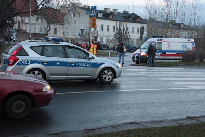 Piotrków 13-latek potrącony na pasach