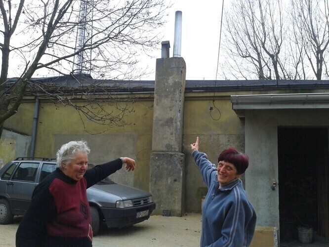 Nie mogą otwierać okien bo przeszkadza im dym