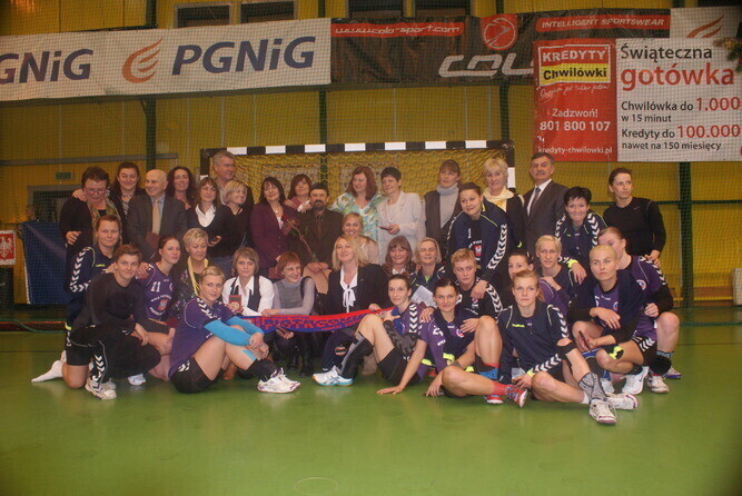 Dawnych wspomnień czar