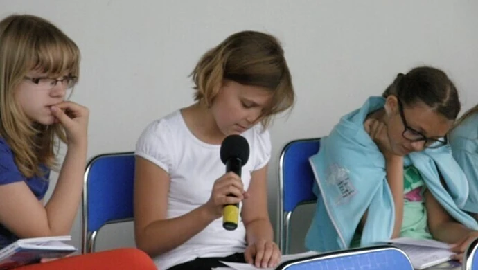 Piotrków: Głośno czytali w Amfiteatrze Miejskim