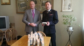 Sygnał życia w rękach strażaków