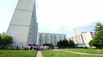 Sprzedają działkę, żeby wyremontować kamienicę