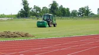 Trwa remont boisk na stadionie miejskim